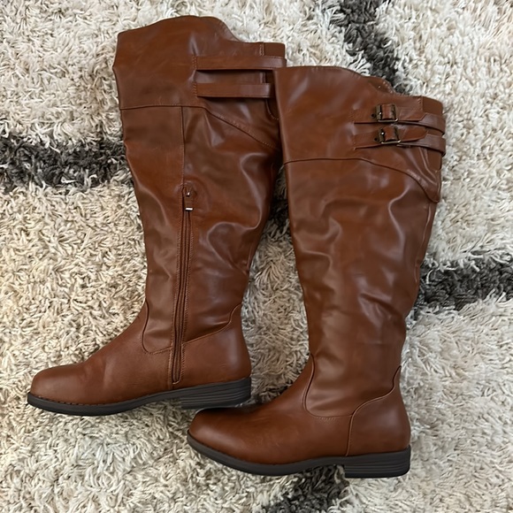Size 8 Brown Riding Boots- NWOT - Picture 3 of 4